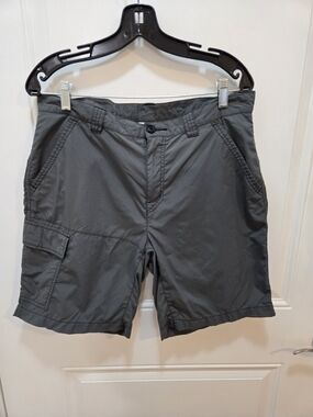 Columbia Men's Dark Gray Cargo Shorts